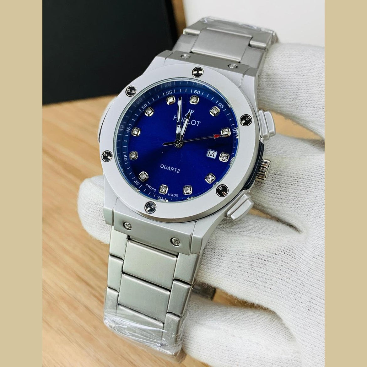 Hublot Daimonds Stone Chain – Heavy Weighted Luxury Watch for Bold Elegance